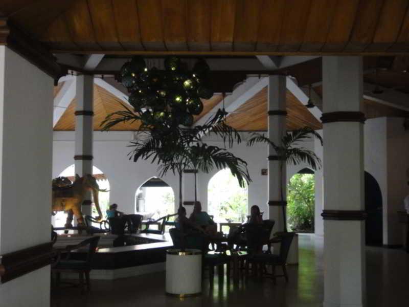 Tangerine Beach Hotel Kalutara Exterior photo
